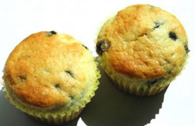 Apple and blackberry muffins